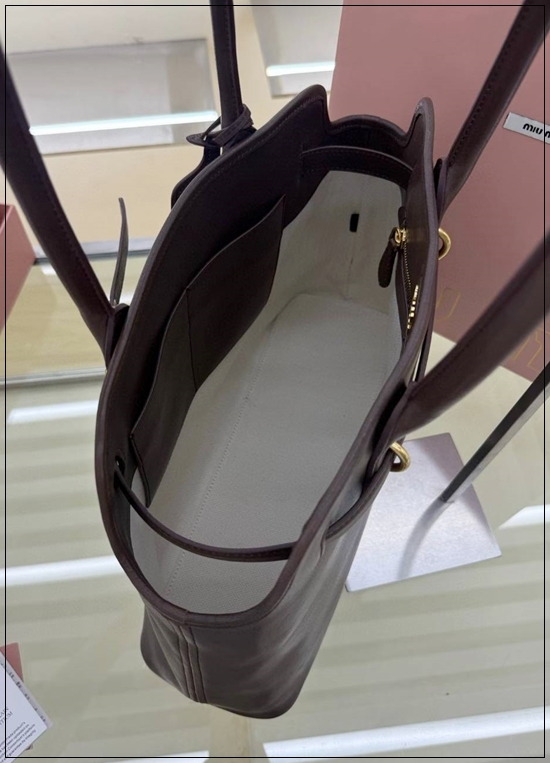 00513321409e518253191020b2a8c50c_1763987468_088.jpg 00513321409e518253191020b2a8c50c_1763987468_088.jpg