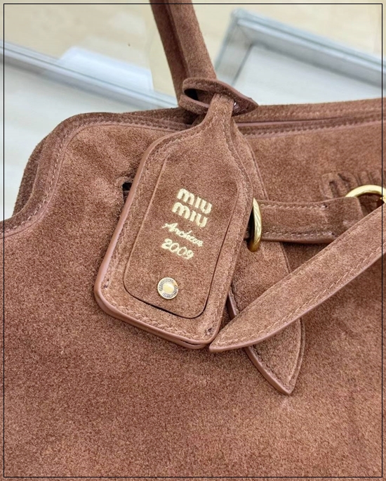 00513321409e518253191020b2a8c50c_1763987659_0064.jpg 00513321409e518253191020b2a8c50c_1763987659_0064.jpg