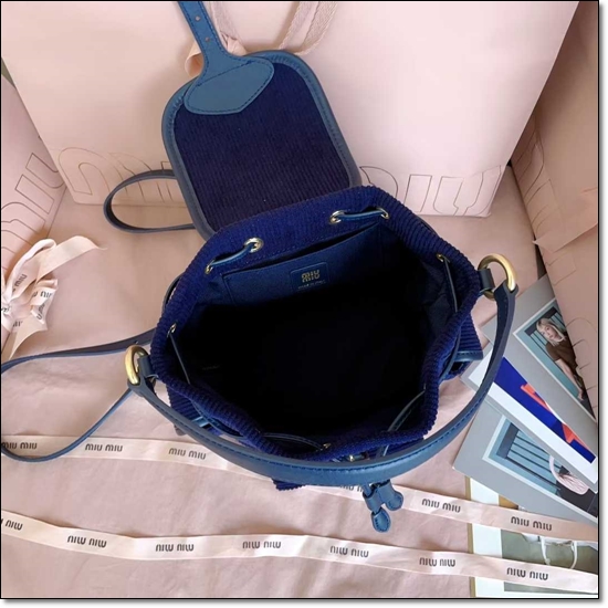 103415a04c4d1e88b9623c0cf9a36222_1764142147_7767.jpg 103415a04c4d1e88b9623c0cf9a36222_1764142147_7767.jpg