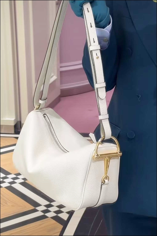 1bb9b77ff15461236122b8fcdebd50cd_1764140676_0395.jpg 1bb9b77ff15461236122b8fcdebd50cd_1764140676_0395.jpg