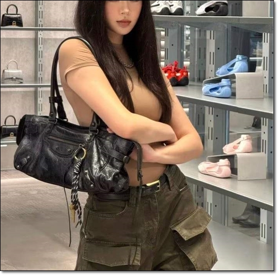 1beac9f901f8c514dadafb5d7c832d69_1764061833_5931.jpg 1beac9f901f8c514dadafb5d7c832d69_1764061833_5931.jpg