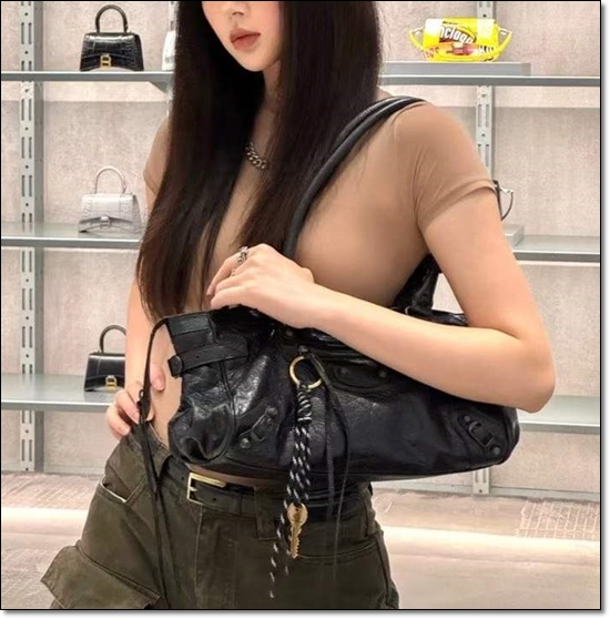 1beac9f901f8c514dadafb5d7c832d69_1764061834_893.jpg 1beac9f901f8c514dadafb5d7c832d69_1764061834_893.jpg