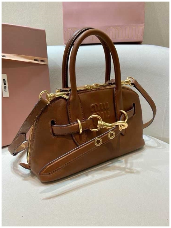 a19bc78489ca4ddbb3788dc075478a91_1763730802_037.jpg a19bc78489ca4ddbb3788dc075478a91_1763730802_037.jpg