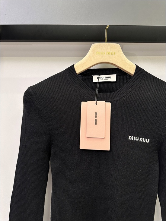 b530600aeba631ded377486fc2e9967e_1763643642_3401.jpg b530600aeba631ded377486fc2e9967e_1763643642_3401.jpg