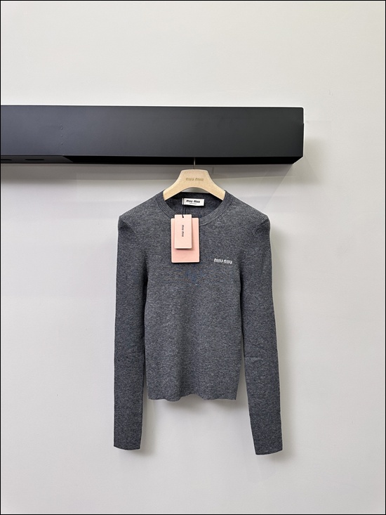 b530600aeba631ded377486fc2e9967e_1763643652_321.jpg b530600aeba631ded377486fc2e9967e_1763643652_321.jpg