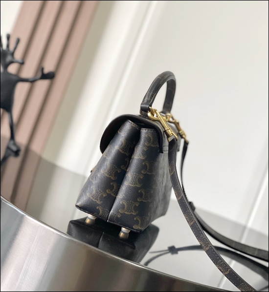 f7d8cfce74ee431c8b2bfb6f1691f82d_1764214117_1232.jpg f7d8cfce74ee431c8b2bfb6f1691f82d_1764214117_1232.jpg