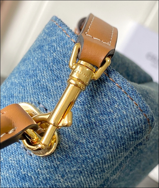 f7d8cfce74ee431c8b2bfb6f1691f82d_1764214165_6119.jpg f7d8cfce74ee431c8b2bfb6f1691f82d_1764214165_6119.jpg