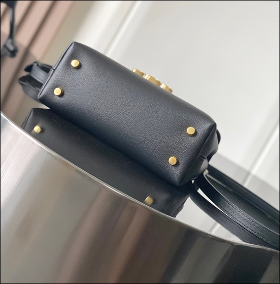 f7d8cfce74ee431c8b2bfb6f1691f82d_1764214241_2958.jpg f7d8cfce74ee431c8b2bfb6f1691f82d_1764214241_2958.jpg