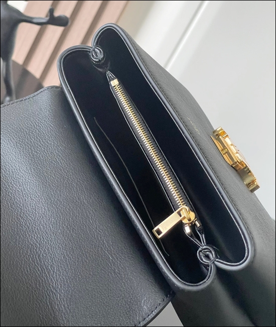 f7d8cfce74ee431c8b2bfb6f1691f82d_1764214244_4752.jpg f7d8cfce74ee431c8b2bfb6f1691f82d_1764214244_4752.jpg