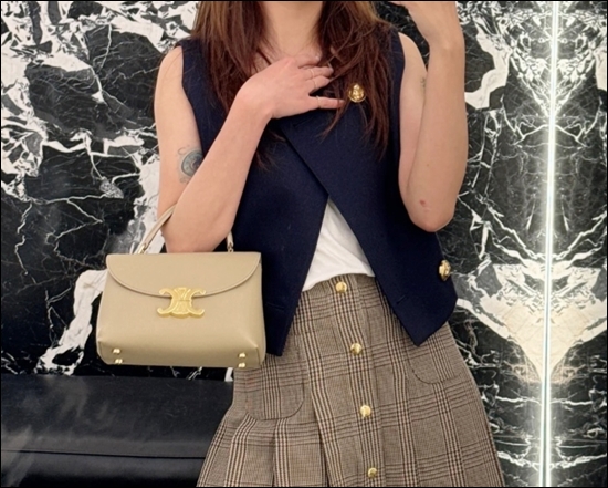 f7d8cfce74ee431c8b2bfb6f1691f82d_1764214269_8812.jpg f7d8cfce74ee431c8b2bfb6f1691f82d_1764214269_8812.jpg