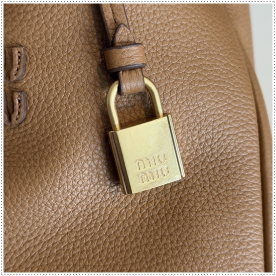 8e3aa2cef577caacfea88a4e0b24a97b_1765164175_7188.jpg 8e3aa2cef577caacfea88a4e0b24a97b_1765164175_7188.jpg