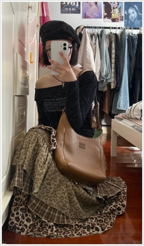 8e3aa2cef577caacfea88a4e0b24a97b_1765164183_1485.jpg 8e3aa2cef577caacfea88a4e0b24a97b_1765164183_1485.jpg