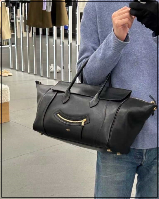 c503cd78a8a3a4834efa65d9fbb35b88_1764745824_0898.jpg c503cd78a8a3a4834efa65d9fbb35b88_1764745824_0898.jpg