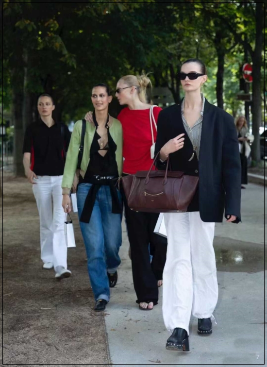 c503cd78a8a3a4834efa65d9fbb35b88_1764745843_4334.jpg c503cd78a8a3a4834efa65d9fbb35b88_1764745843_4334.jpg