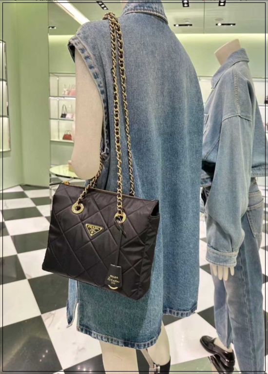 d9d2d7922ba2ac5b43d3eafb638046ed_1764737227_8203.jpg d9d2d7922ba2ac5b43d3eafb638046ed_1764737227_8203.jpg