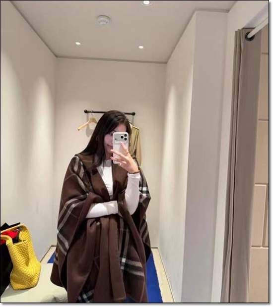 e37c231b398223fcc9fea64ad8c396a5_1764722637_5507.jpg e37c231b398223fcc9fea64ad8c396a5_1764722637_5507.jpg