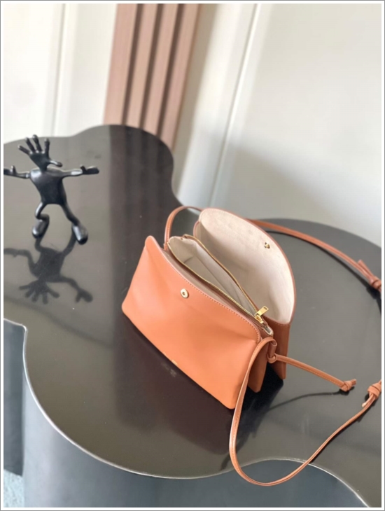 b73011c9783cb3a50420c0e0f911b259_1767253608_4984.jpg b73011c9783cb3a50420c0e0f911b259_1767253608_4984.jpg