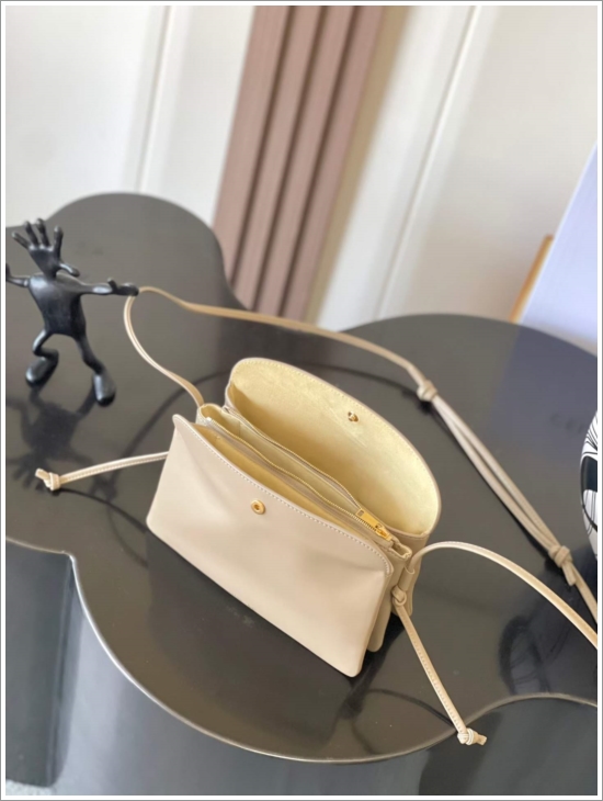 b73011c9783cb3a50420c0e0f911b259_1767253619_0971.jpg b73011c9783cb3a50420c0e0f911b259_1767253619_0971.jpg