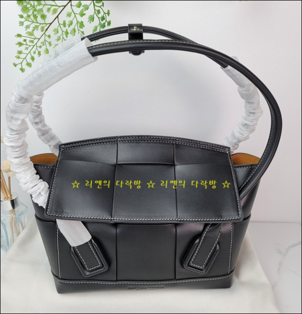 [리엔]보테가베네타 아르코 Bag!!