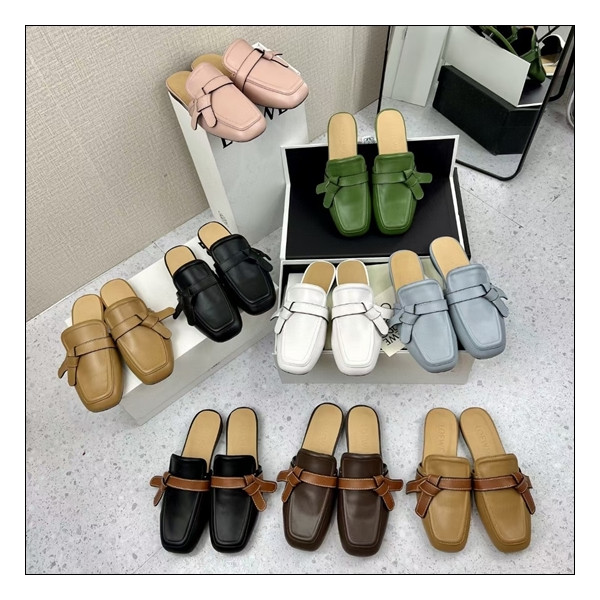 로에베 슬리퍼 뮬(Mules)