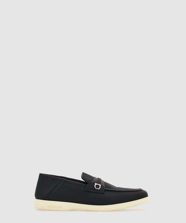 [FERRAGAMO-페라가모] 간치니 오너먼트 디컨스트럭티드 로퍼 021599