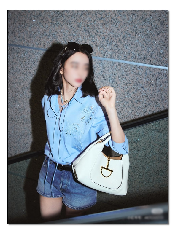 승마에서 영감을 얻은 구찌 소프트빗 :) 엣지있는 세련미를 보여주는 item