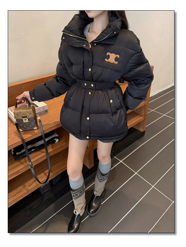 더이상 무거운 아우터는 가랏!! 셀린느 패딩 솜털처럼 세련된 가벼움