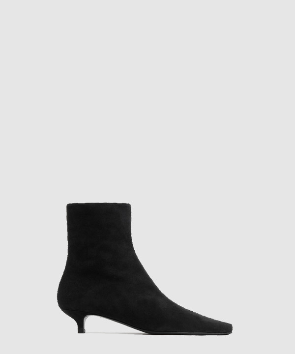 [TOTEME-토템] 슬림 스웨이드 앵클 부츠 254-WAS931-LE0012