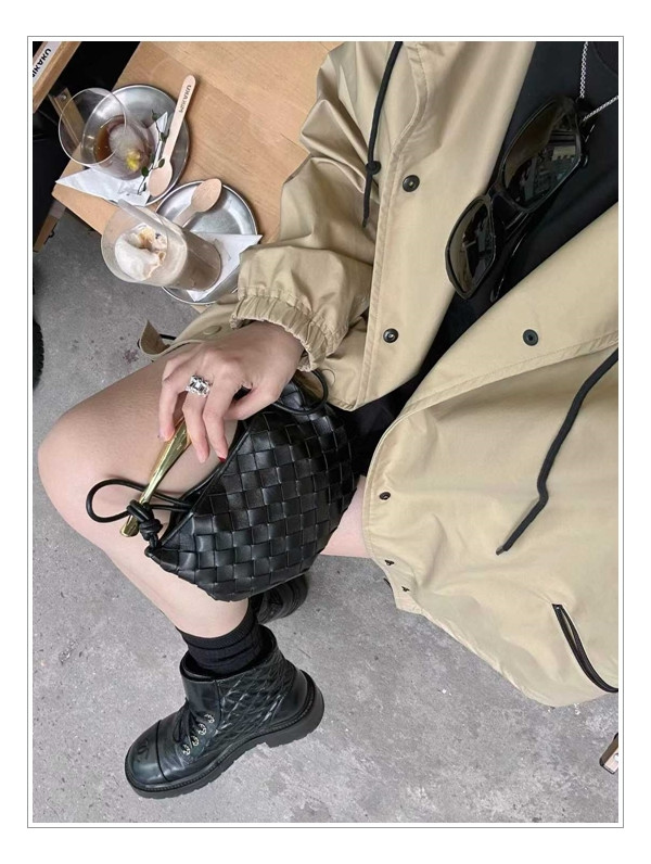 조각 같은 메탈릭 탑 핸들 소유자 