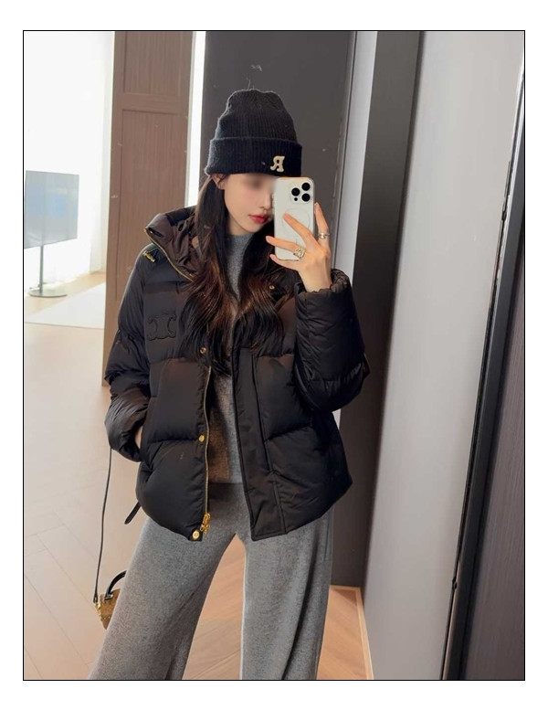 한파에도 견딜 수 있는 셀린느 패딩 : 여성미를 잃지 않는 한파 대피템