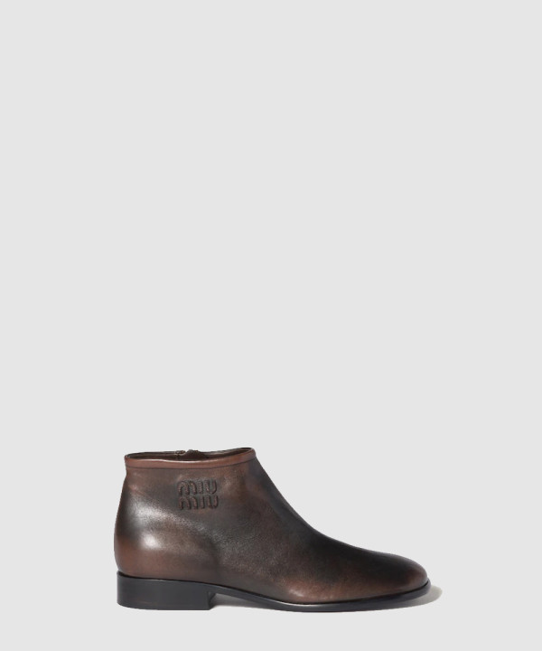 [MIUMIU-미우미우] 퓨메 가죽 부티 5T519E