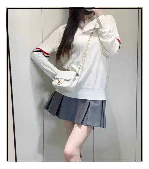 유행을 타지 않는 클래식한 아우터&이너 톰브라운 티셔츠 간절기 룩으로 Good!!!