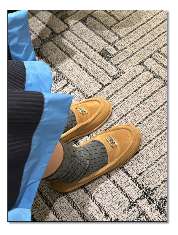 시어링으로 빛나는 Shose 샤넬 로퍼 포근함과 함께 센스 넘치는 쉐입을 확인하다!