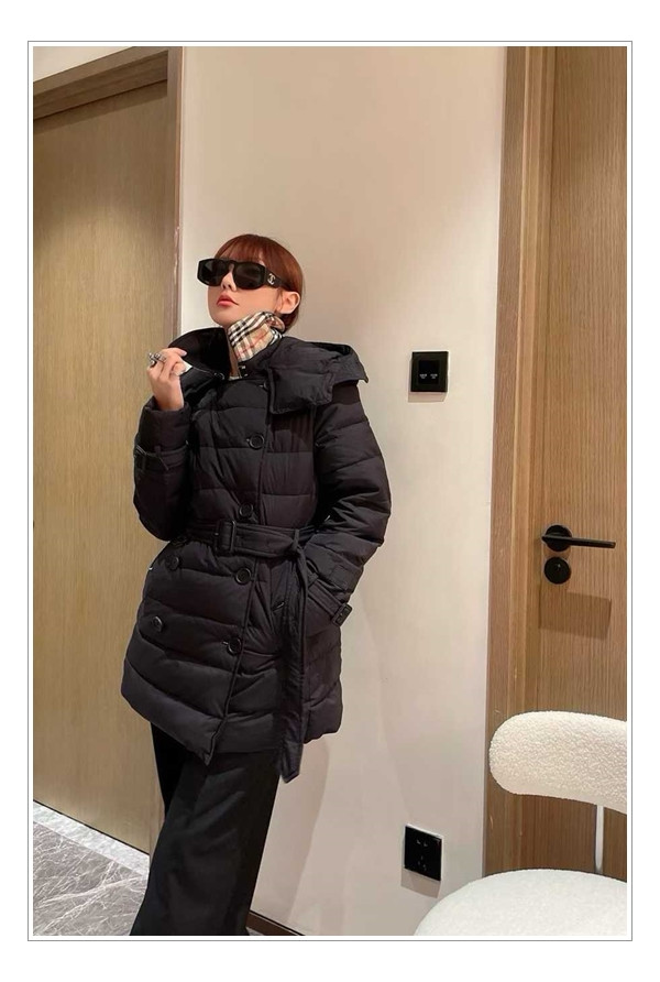 부해 보이지 않아서 좋은 버버리 디테처블 숏패딩 앞으로 몇십년까지 쭈욱 가능