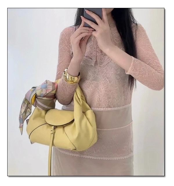 이름만으로 대중을 사로잡은 펜디 스파이백 뜻을 알아볼까요???