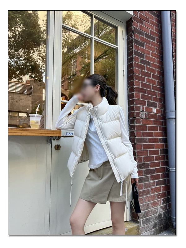 초겨울부터 초봄까지 입을수 있는 로에베 패딩조끼 보면 볼수록 기분 좋아져! 색달라!