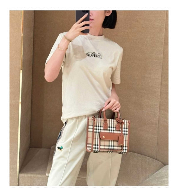 익숙함이 주는 멋~ 버버리 프레야 토트백 size에 따라 세부사항 분석해 보기