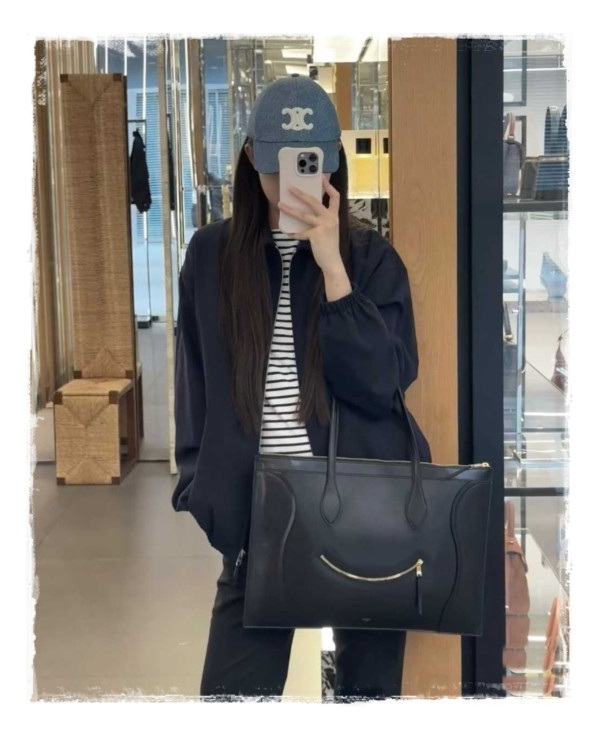 역주행을 예고하는 셀린느 플랫 카바스가 지금 난리난 이유 - 촬영장 포착