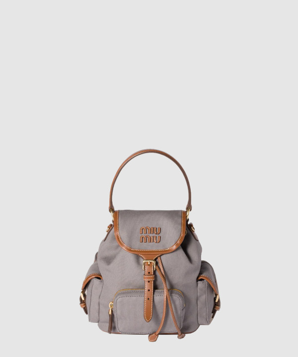 [MIU MIU-미우미우] 캔버스 및 가죽 백팩 5BZ043