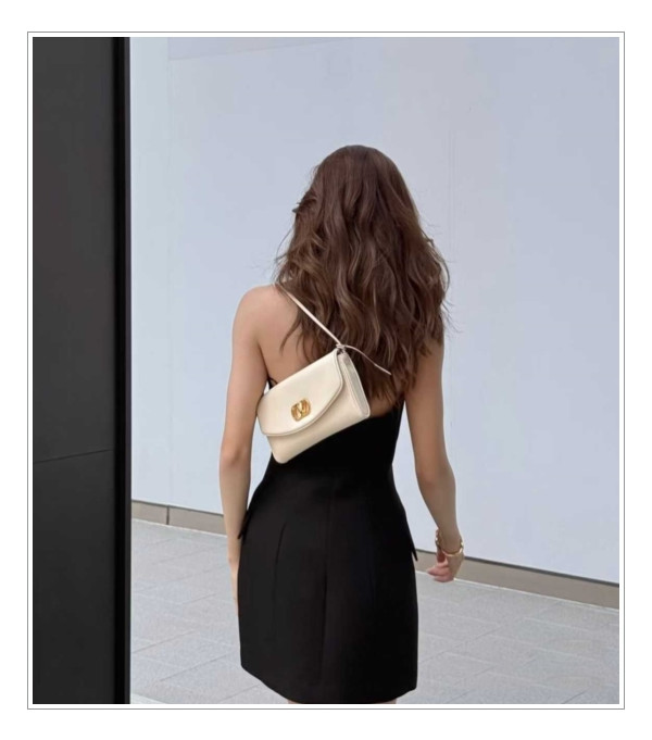 환상적 비주얼을 가지고 있는 발렌티노 드베인 꼼꼼 분석결과 = 대세백으로 인정