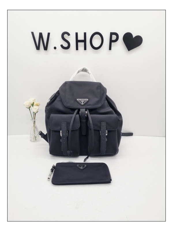 프라다 백팩