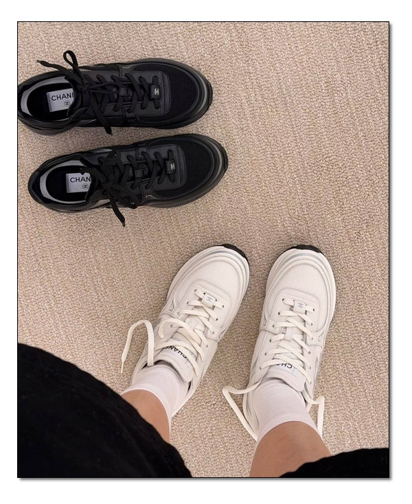 2025/26 크루즈 쇼 = 샤넬 스니커즈 무조건 사고 싶어지는 신상템이라 탐나요.